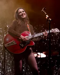 Ellie Rowsell