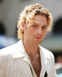 Luke Hemmings